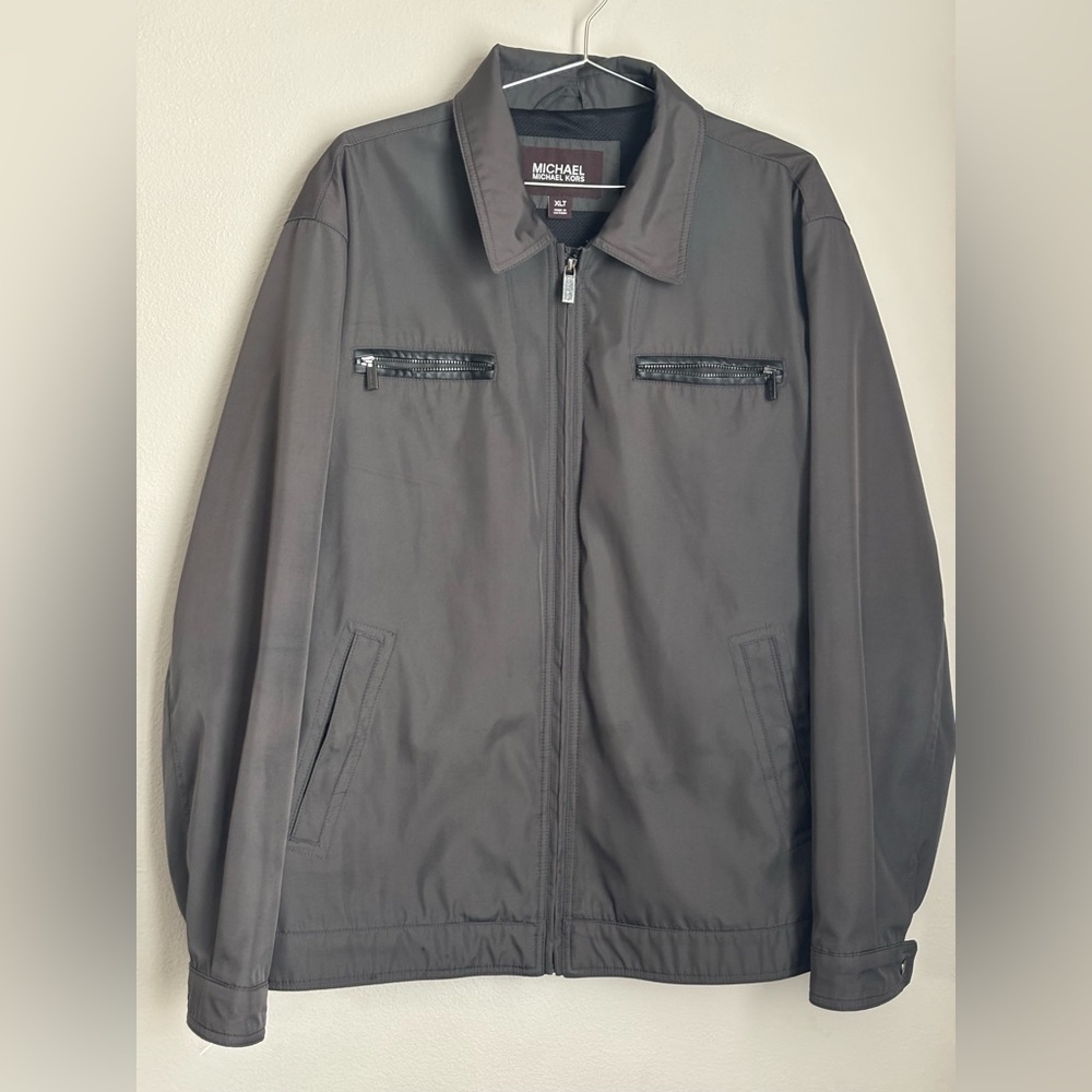 Michael Kors Men’s Classic Gray Zippered Lightweight Jacket – Size XLT